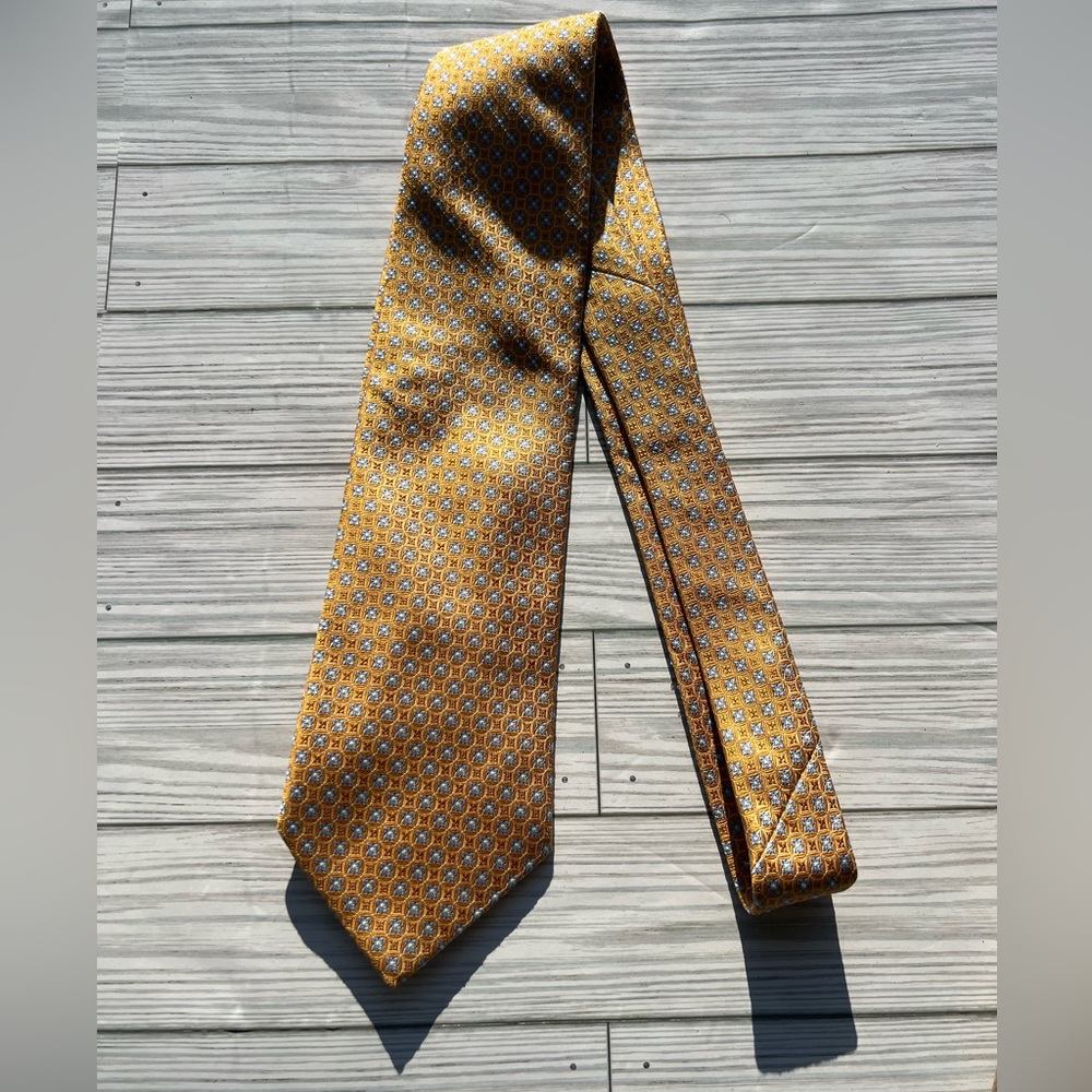 Brooks Brothers Gold and Blue Patterned Tie